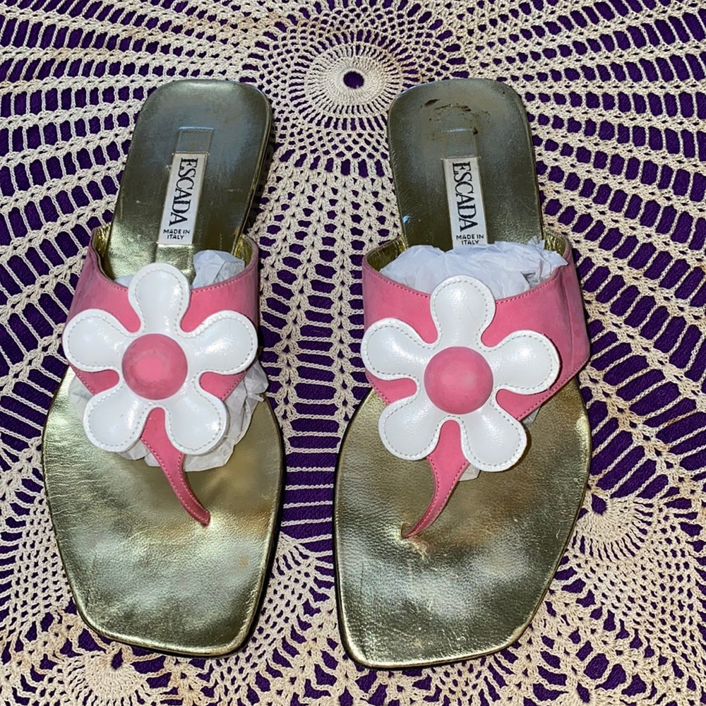 Vintage Escada Sandals 🌸 Flower Power